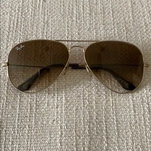 Ray-Ban Aviator Sunglasses